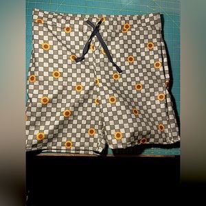 Hand made green checkered sunflower shorts. 34 inch waist. Black drawstrings.
